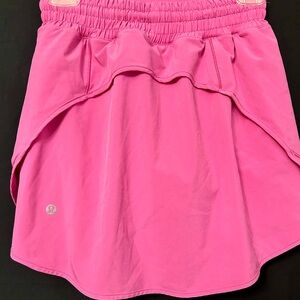 Lululemon Hotty Hot High Rise Skirt Skort Long Size 4 Sonic Pink Pockets Shorts